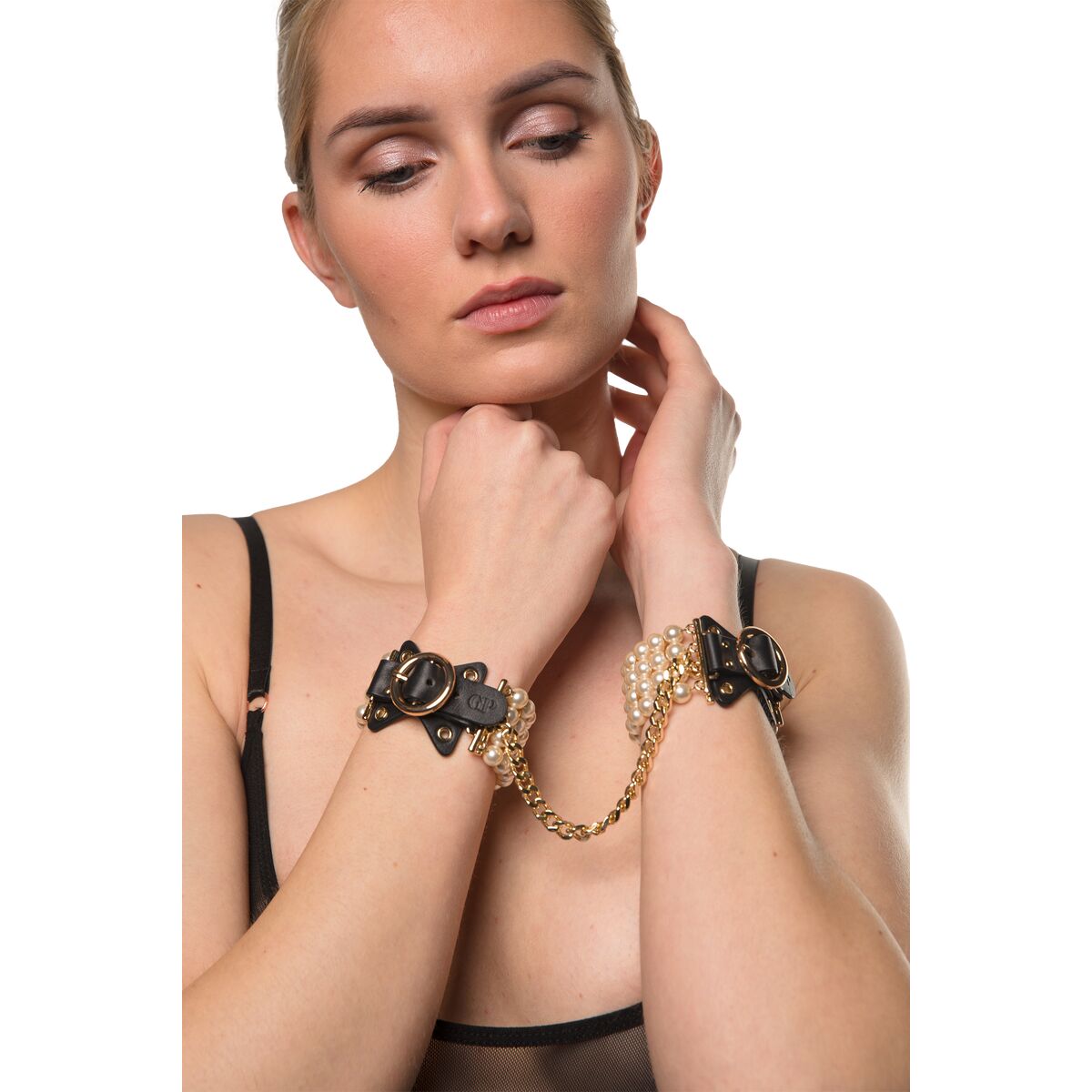 V4H331A37055B3F1FD995AB856856643EC2R7212990P4